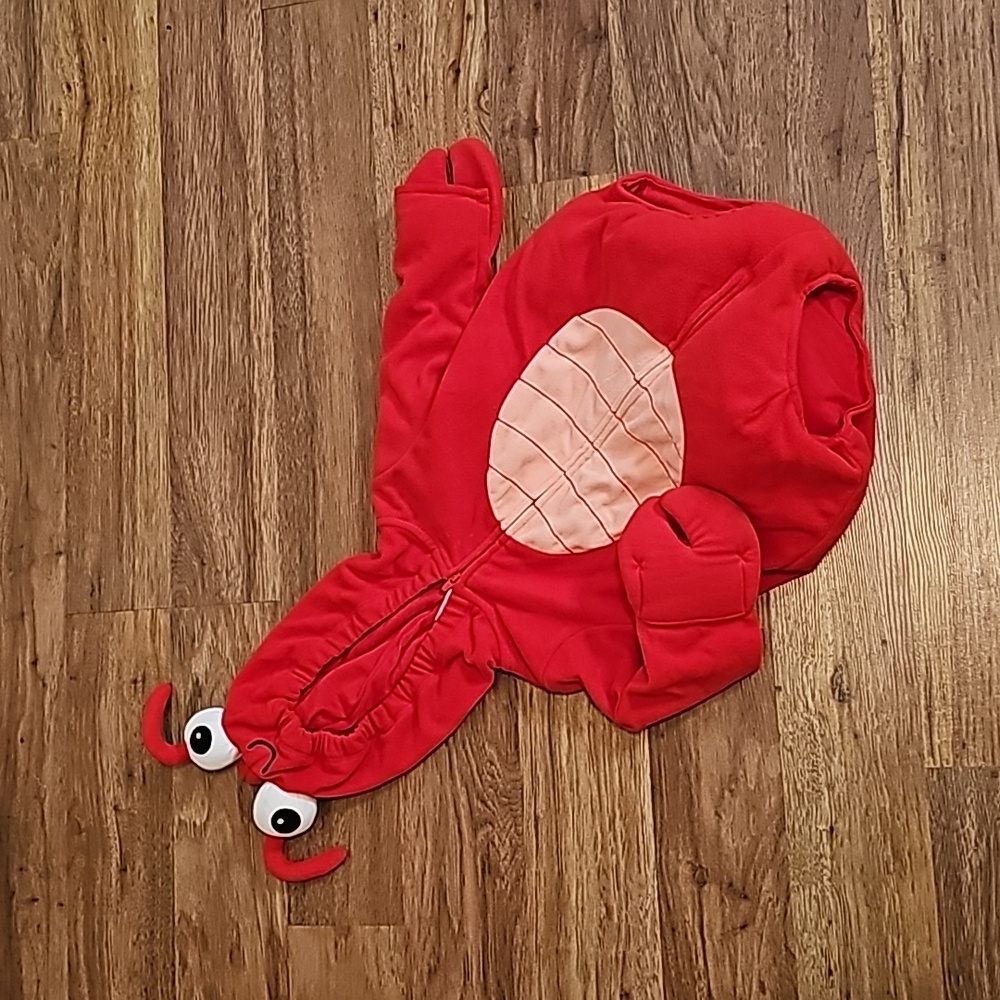 Carters sz 6 9 mos. Lobster costume adorable quality crawfish crab Halloween